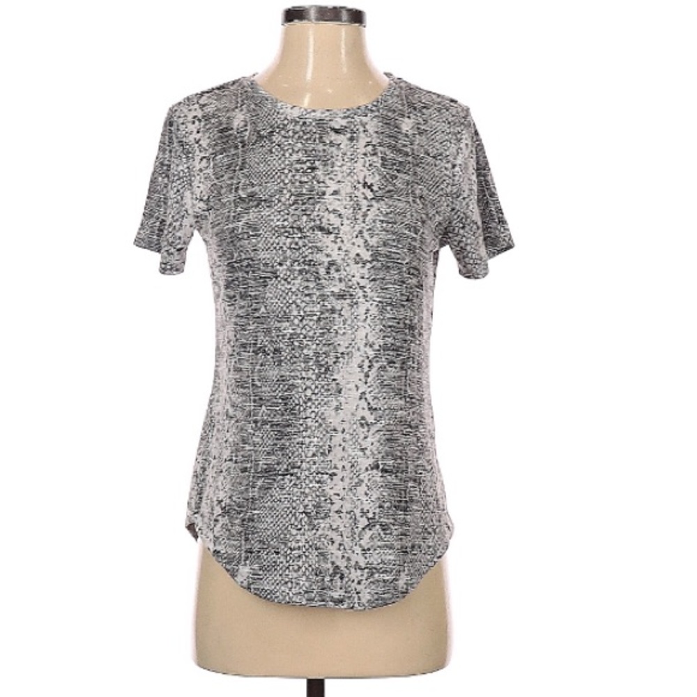 Z Supply snake White black S/S blouse-medium